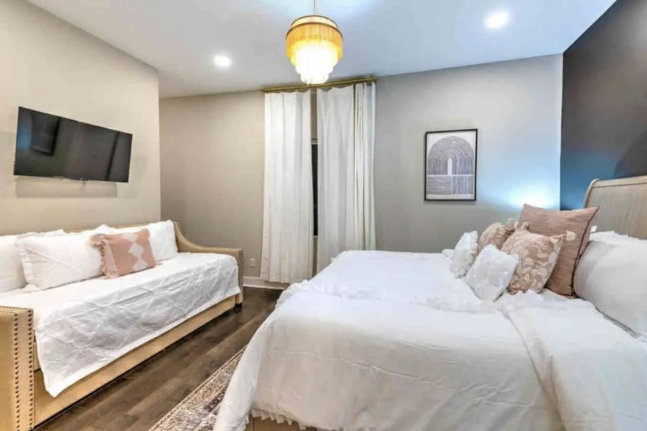 Luxury Four-story Home, Rooftop Deck With Views, Pingpong! Sleeps 12! * Nashville