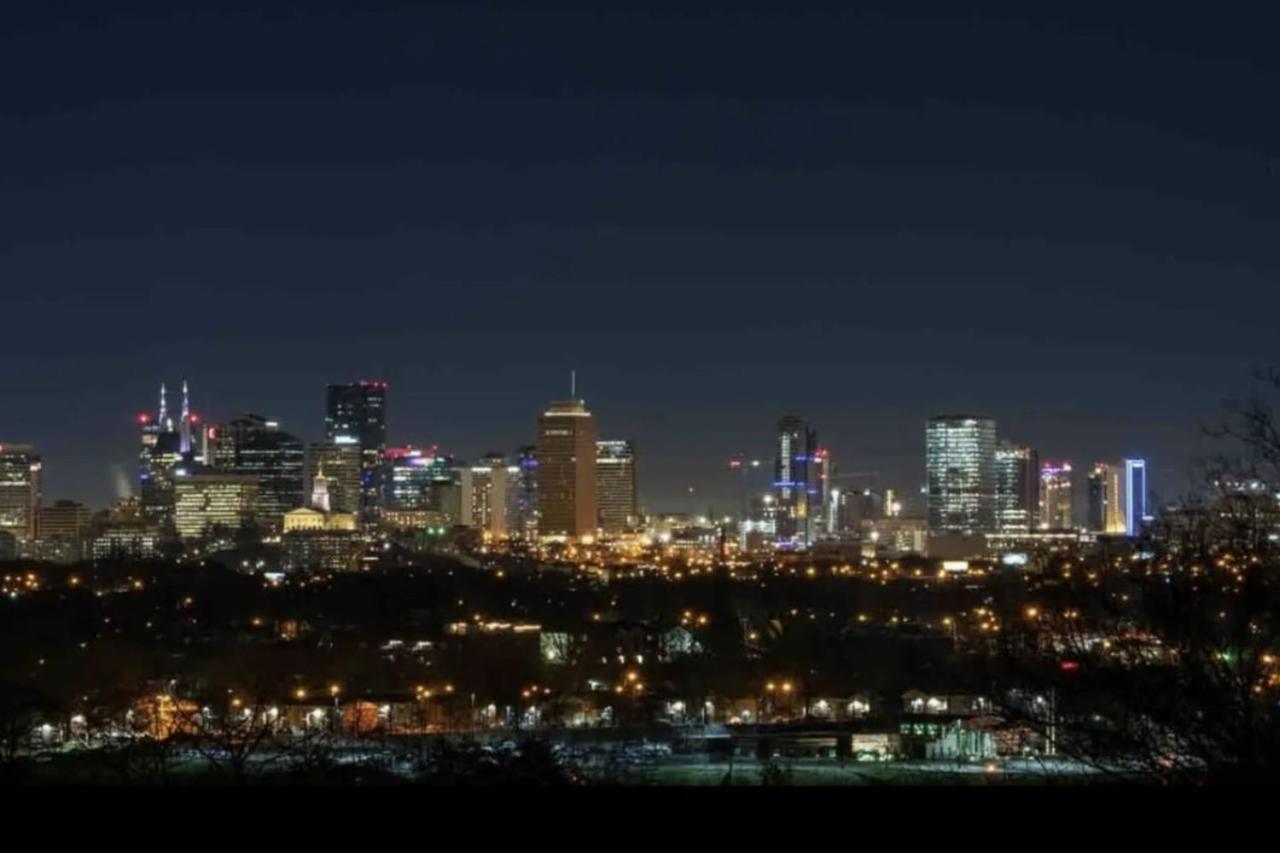 Luxury Four-story Home, Rooftop Deck With Views, Pingpong! Sleeps 12!